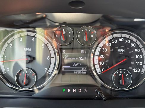Used 2011 RAM 1500 R/T RWD image 39