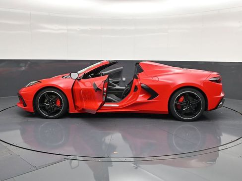 Used 2022 Chevrolet Corvette Stingray Convertible w/ 1LT RWD image 44