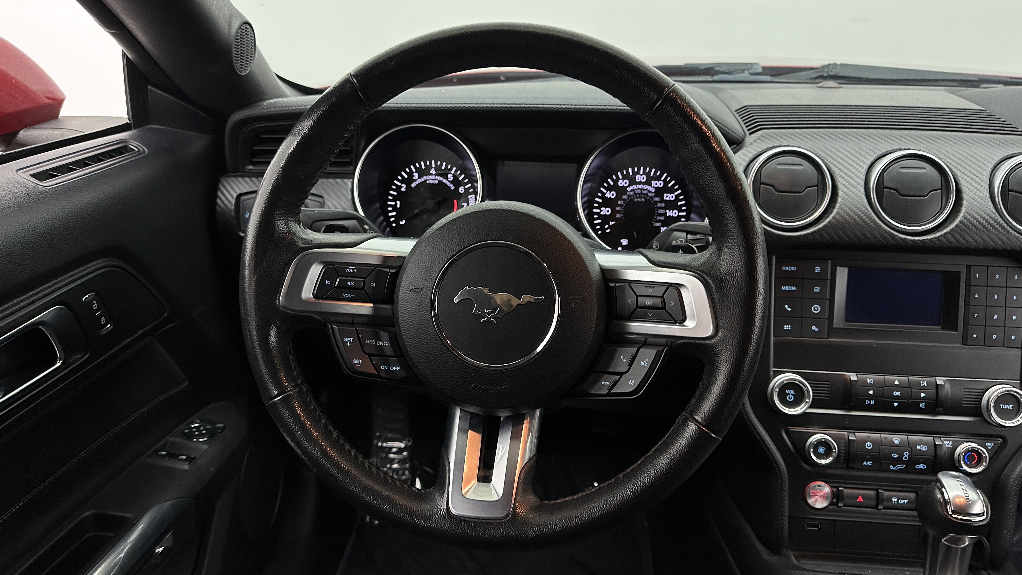 Used 2020 Ford Mustang Coupe RWD image 28