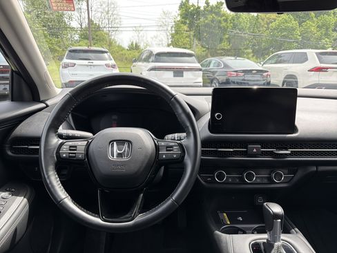 Used 2023 Honda HR-V EX-L image 13