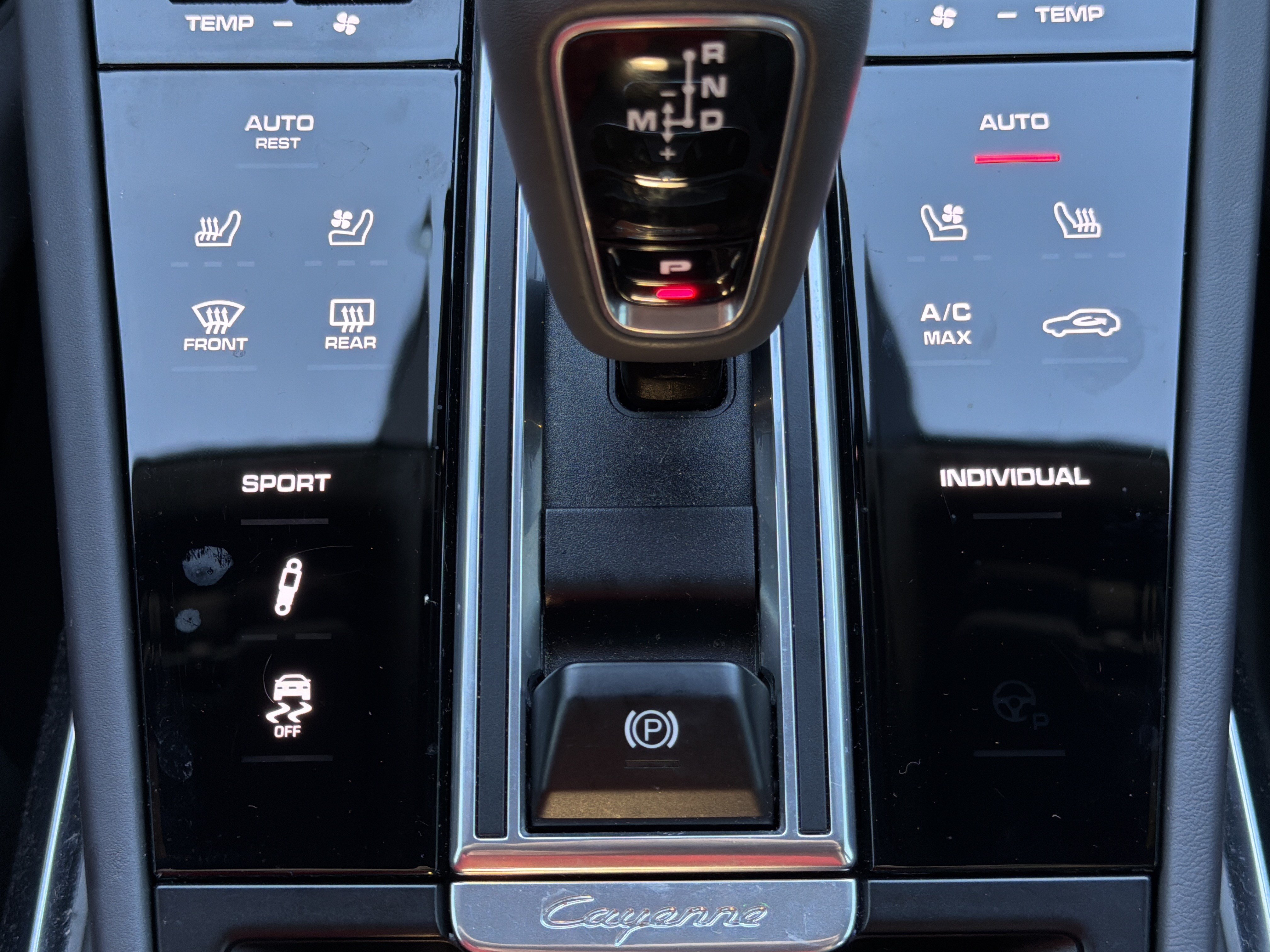 Used 2020 Porsche Cayenne Turbo AWD/4WD image 7