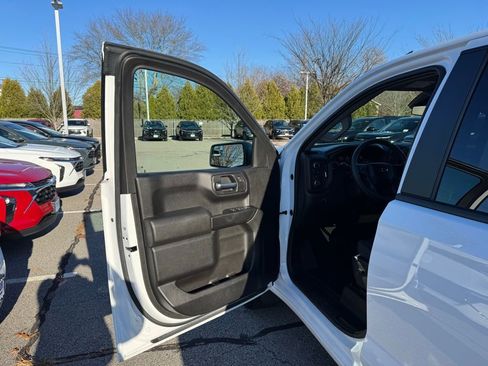 Used 2023 Chevrolet Silverado 1500 Custom w/ Rally Edition image 10