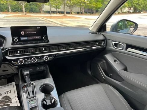 Used 2022 Honda Civic EX image 29