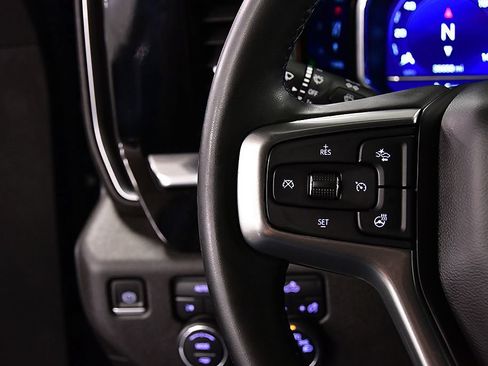 Used 2023 Chevrolet Silverado 1500 LT AWD/4WD image 19