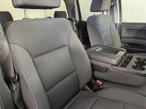 Used 2019 Chevrolet Silverado 1500 LT image 30