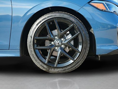 Used 2025 Honda Civic Sport image 9
