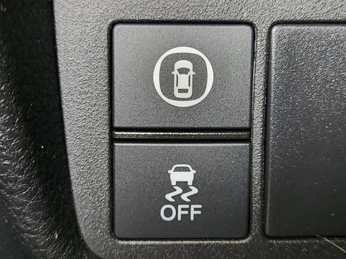 Used 2018 Honda Accord EX image 21