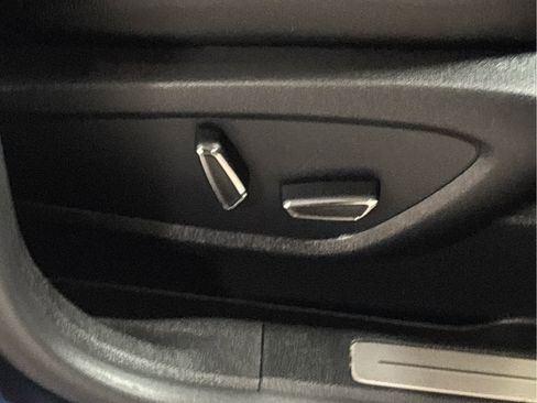 Used 2017 Lincoln MKC Premiere image 47