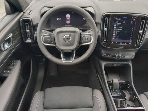 New 2024 Volvo XC40 Recharge Ultimate w/ Protection Package Premier image 15