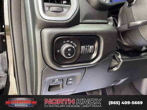 Used 2025 RAM 1500 Laramie w/ Sport Appearance Package image 7