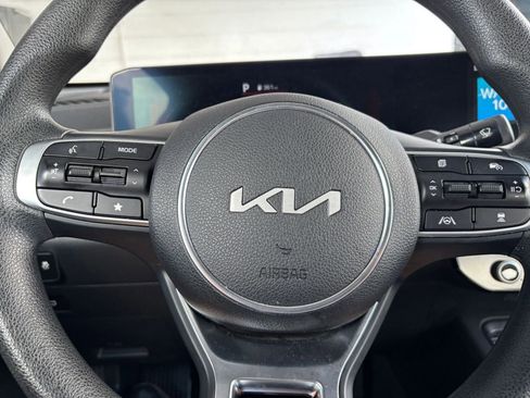 Used 2025 Kia K5 LXS FWD image 30