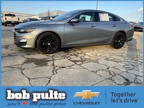 Used 2025 Chevrolet Malibu LT image 1