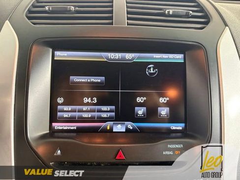 Used 2015 Ford Explorer XLT w/ Equipment Group 202A AWD/4WD image 15