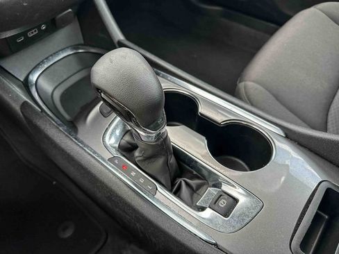 Used 2024 Chevrolet Malibu LT FWD image 33