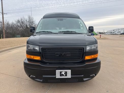 New 2025 GMC Savana 2500 Extended w/ Driver Convenience Package RWD image 3