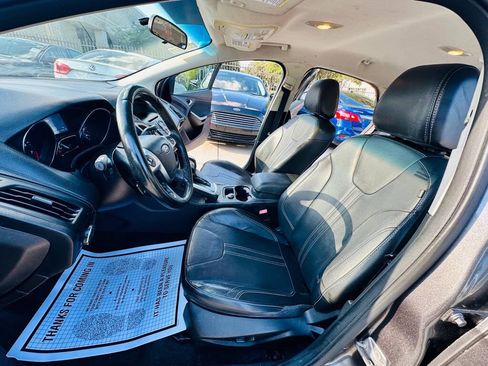 Used 2013 Ford Focus SE FWD image 11