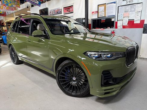 Used 2022 BMW ALPINA XB7 image 1