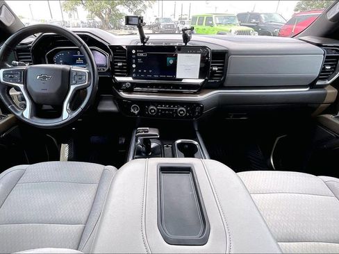 Used 2022 Chevrolet Silverado 1500 RST RWD image 7