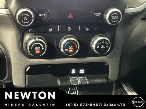 Used 2023 RAM 1500 Big Horn AWD/4WD image 32