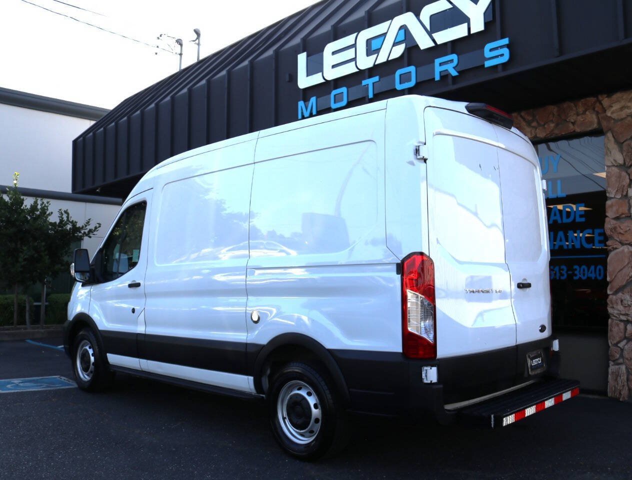 Used 2020 Ford Transit 150 Medium Roof RWD image 7