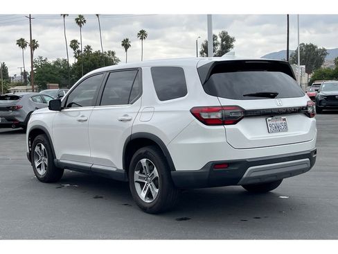 Certified 2023 Honda Pilot EX-L image 3