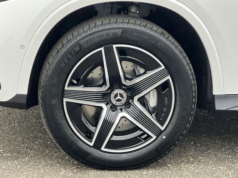 New 2026 Mercedes-Benz GLC 300 4MATIC image 11
