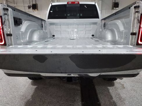 New 2026 RAM 2500 Tradesman AWD/4WD image 29