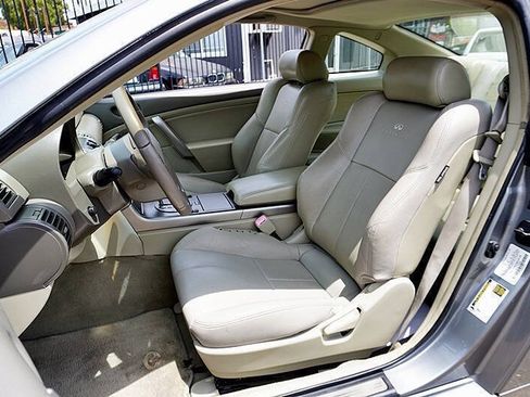 Used 2004 INFINITI G35 Coupe w/ Premium Pkg RWD image 14