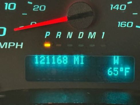 Used 2017 Chevrolet Express 2500 RWD image 17