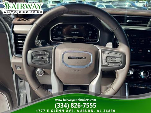 Used 2024 GMC Sierra 1500 Denali w/ Denali Reserve Package AWD/4WD image 18