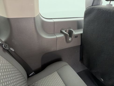 Used 2023 Ford Transit 350 XLT image 31