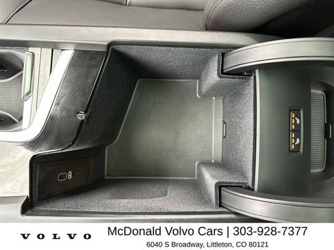 Certified 2025 Volvo XC60 B5 Plus w/ Climate Package AWD/4WD image 21