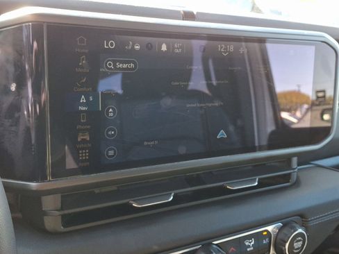 Used 2024 Jeep Wrangler Sahara w/ Technology Group image 21