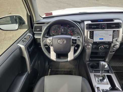 Used 2020 Toyota 4Runner SR5 Premium w/ Moonroof Package image 19