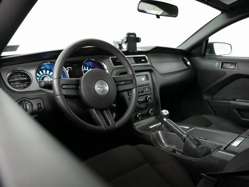 Used 2012 Ford Mustang Coupe image 6