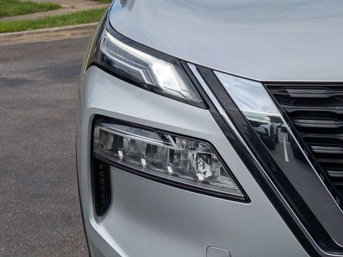 Used 2023 Nissan Rogue Platinum w/ Platinum Premium Package FWD image 10