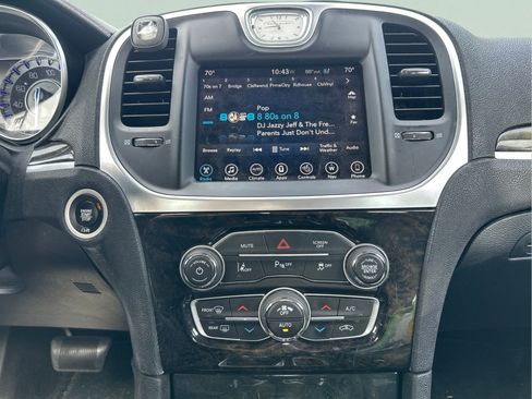 Certified 2017 Chrysler 300 C w/ Safetytec Plus Group RWD image 28