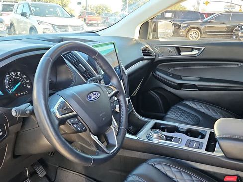 Used 2023 Ford Edge Titanium AWD/4WD image 10