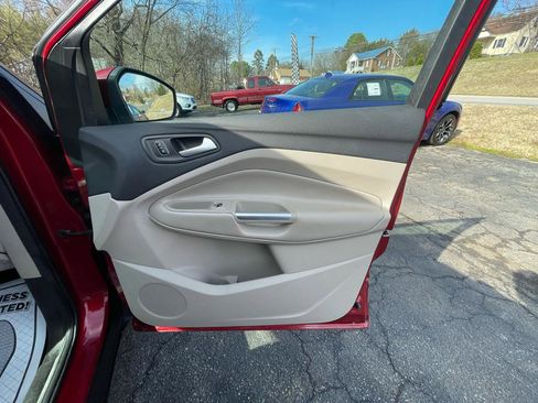 Used 2017 Ford Escape Titanium w/ Equipment Group 301A image 24