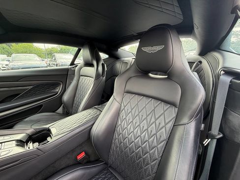 Used 2024 Aston Martin DB12 Coupe RWD image 6