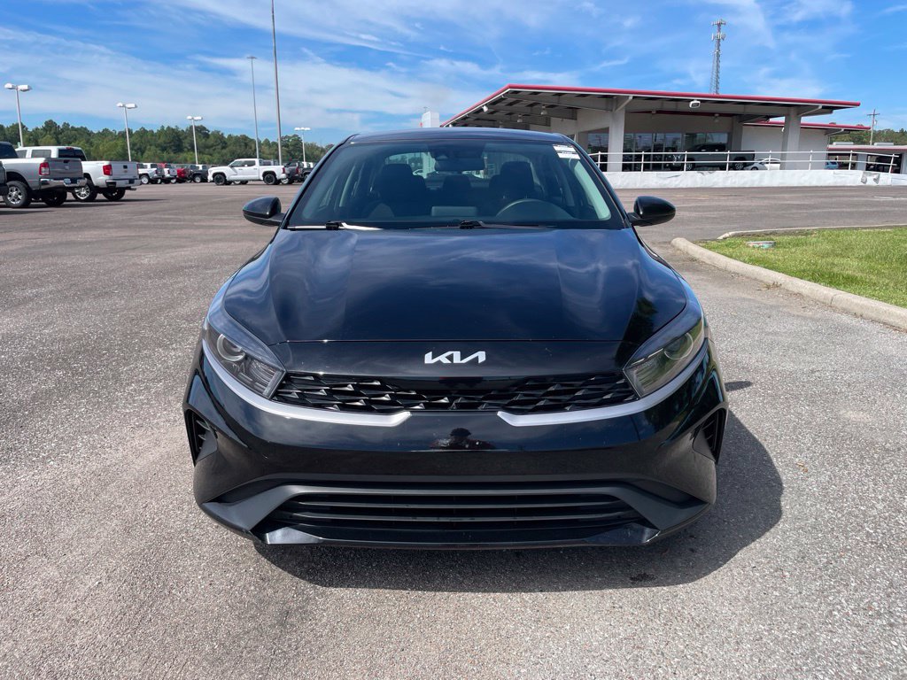 Used 2024 Kia Forte LXS FWD image 2