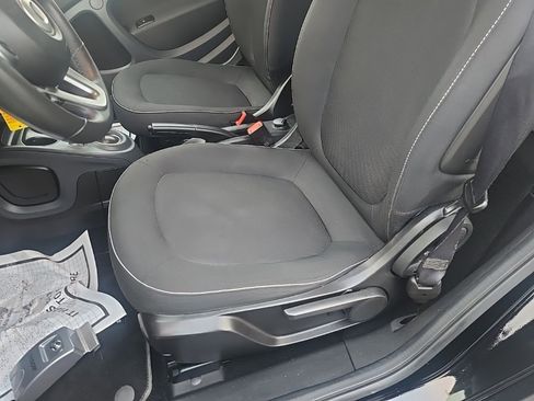 Used 2016 smart fortwo passion image 13