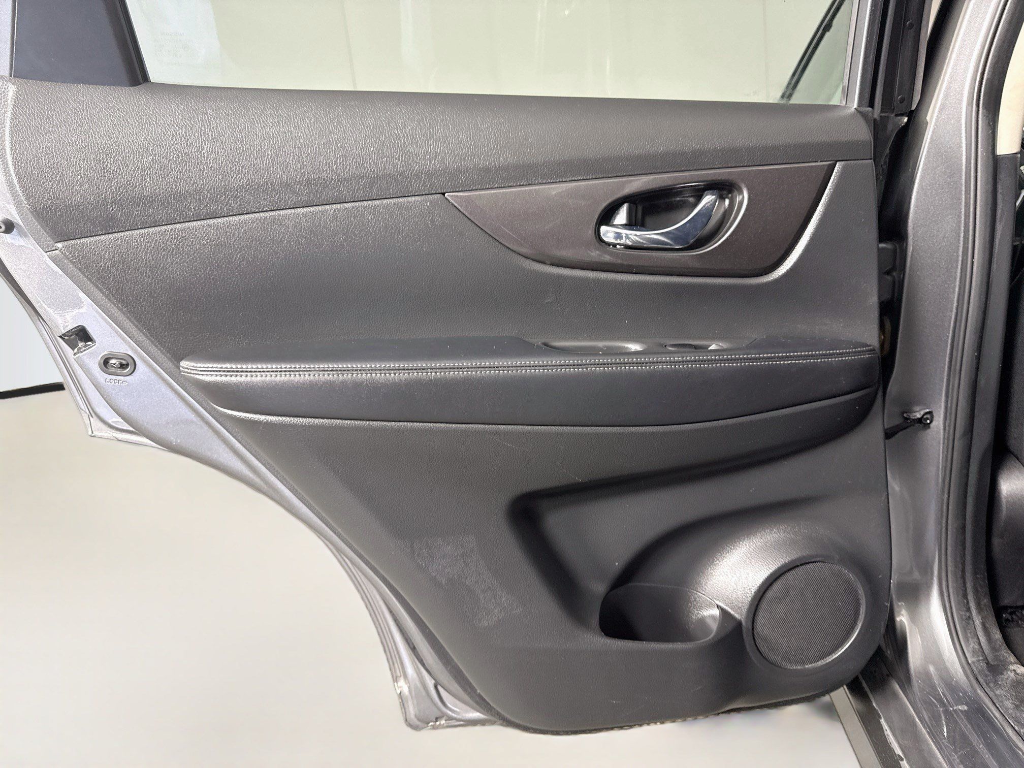 Used 2020 Nissan Rogue SV AWD/4WD image 26