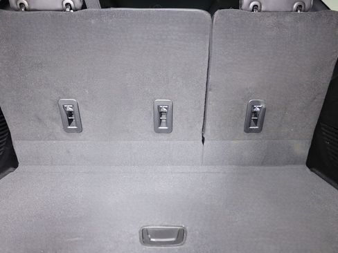 Used 2023 Chevrolet Tahoe Z71 w/ Z71 Off-Road Package image 77