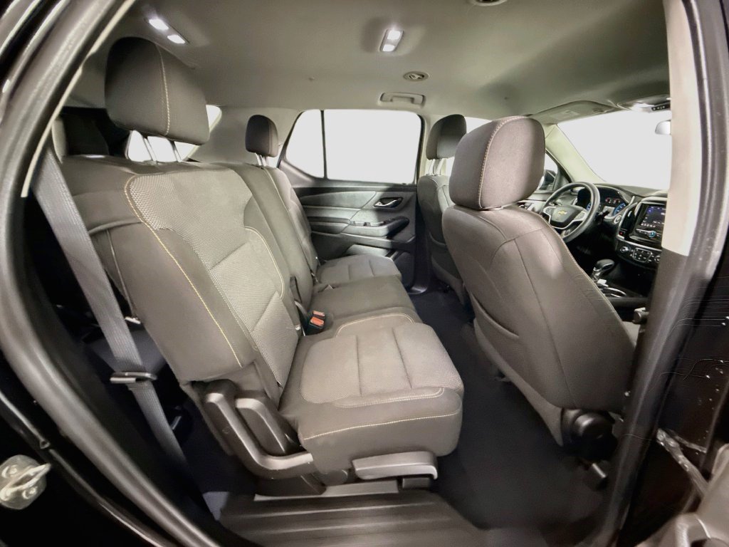 Used 2021 Chevrolet Traverse LS FWD image 26