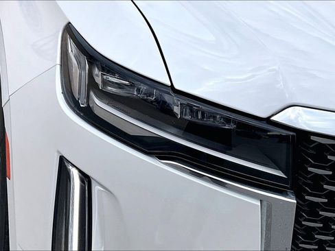 Used 2024 Cadillac Escalade ESV Premium Luxury AWD/4WD image 30