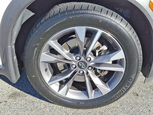 Used 2022 INFINITI QX60 Luxe w/ Performance Audio Package image 8