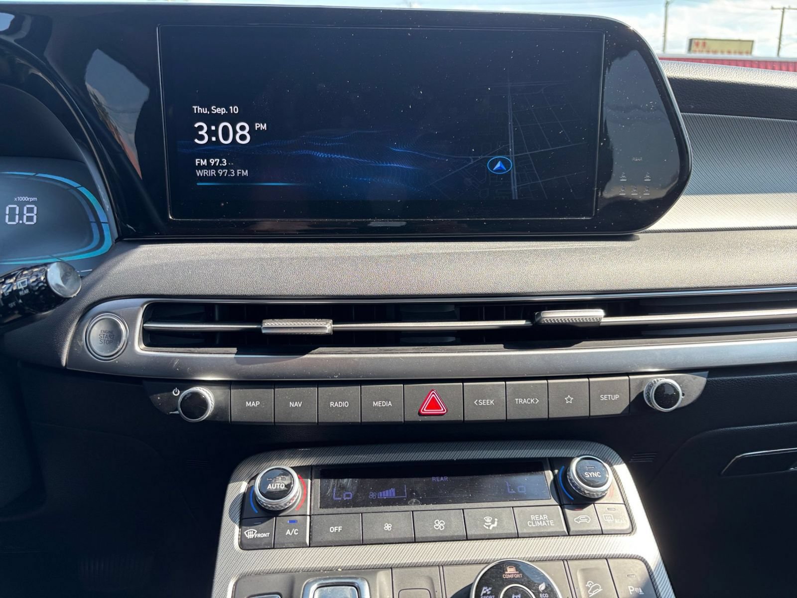Used 2025 Hyundai Palisade SEL AWD/4WD image 16