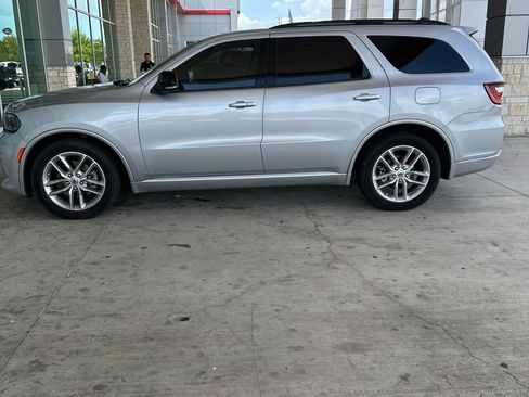 Used 2024 Dodge Durango GT RWD image 5