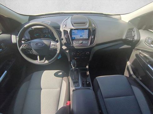 Used 2018 Ford Escape SE w/ SE Sync 3 Package FWD image 19